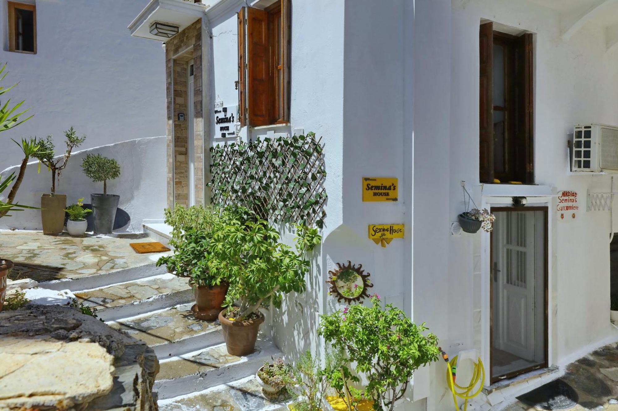 Seminas House Holiday home *